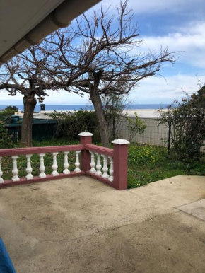 Maison au calme avec terrain et vue sur la mer